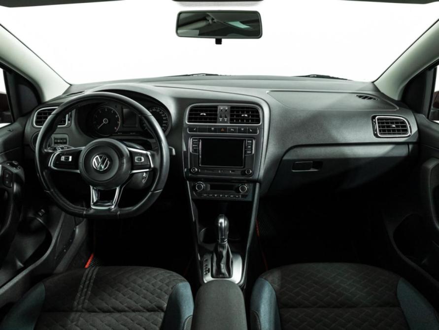 Volkswagen Polo V Рестайлинг Санкт-Петербург  - изображение 14