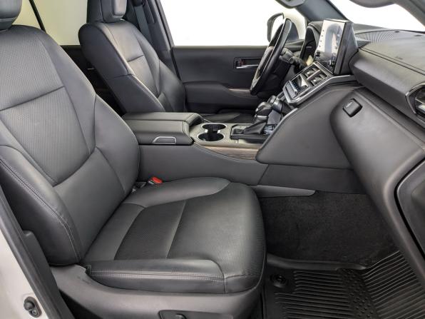 Toyota Land Cruiser 300 Series с пробегом 2021 года, цена 9 500 000 рублей, 52262 км, внедорожник, Автокод Объявления