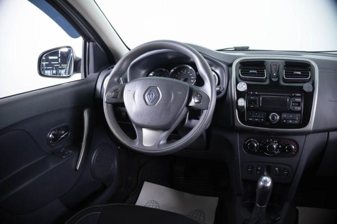 Renault Logan II с пробегом 2016 года, цена 649 000 рублей, 230265 км, седан, Автокод Объявления