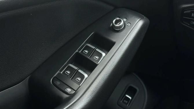 Audi Q5 I (8R) Рестайлинг с пробегом 2013 года, цена 1 560 000 рублей, 264344 км, внедорожник, Автокод Объявления