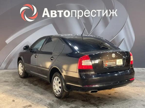 Skoda Octavia II (A5) Рестайлинг с пробегом 2013 года, цена 830 000 рублей, 225563 км, лифтбек, Автокод Объявления