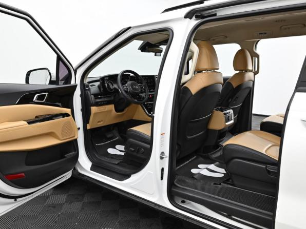 Kia Carnival IV с пробегом 2021 года, цена 3 349 000 рублей, 92000 км, минивэн, Автокод Объявления