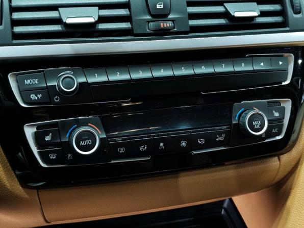 BMW 3 серии VI (F3x) Рестайлинг с пробегом 2018 года, цена 2 200 000 рублей, 135411 км, седан, Автокод Объявления