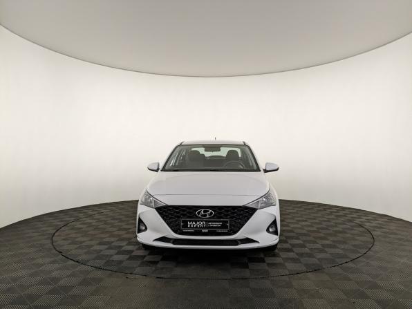 Hyundai Solaris II Рестайлинг с пробегом 2022 года, цена 1 640 000 рублей, 70359 км, седан, Автокод Объявления