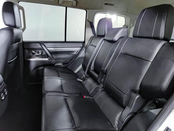 Mitsubishi Pajero IV Рестайлинг 2 с пробегом 2015 года, цена 2 570 000 рублей, 177500 км, внедорожник, Автокод Объявления