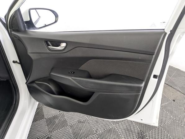 Hyundai Solaris II с пробегом 2020 года, цена 1 225 000 рублей, 142535 км, седан, Автокод Объявления
