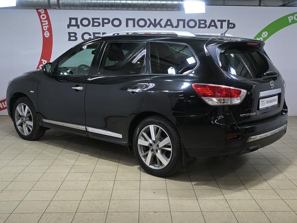 Nissan Pathfinder IV с пробегом 2016 года, цена 1 690 000 рублей, 160586 км, внедорожник, Автокод Объявления