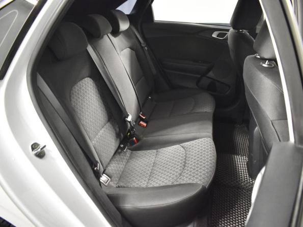 Kia Ceed III Рестайлинг с пробегом 2022 года, цена 2 046 100 рублей, 90848 км, хэтчбек, Автокод Объявления