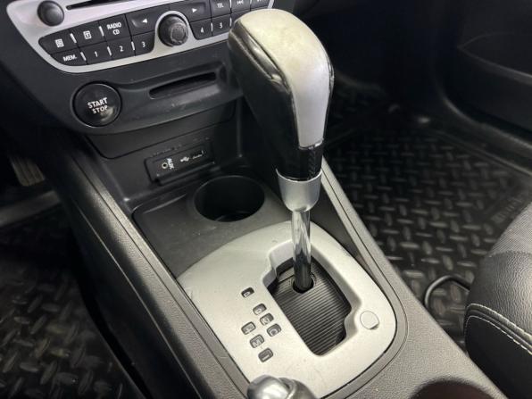 Renault Fluence I с пробегом 2010 года, цена 560 000 рублей, 156130 км, седан, Автокод Объявления