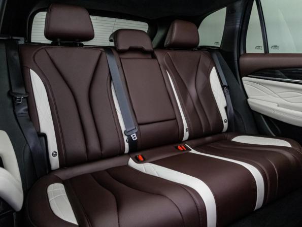 Geely Monjaro I с пробегом 2023 года, цена 3 399 000 рублей, 41500 км, внедорожник, Автокод Объявления