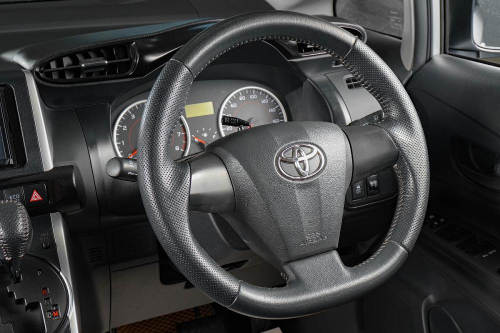 Toyota Wish II Рестайлинг Тюмень  - изображение 12
