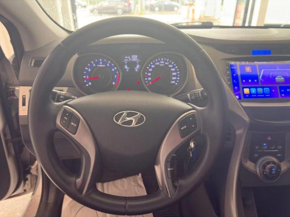 Hyundai Elantra V (MD) с пробегом 2012 года, цена 733 400 рублей, 141057 км, седан, Автокод Объявления