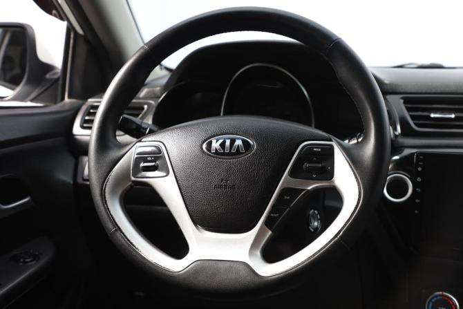 Kia Rio III Рестайлинг с пробегом 2016 года, цена 869 000 рублей, 276000 км, седан, Автокод Объявления