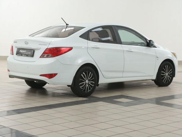 Hyundai Solaris I Рестайлинг с пробегом 2014 года, цена 755 000 рублей, 155600 км, седан, Автокод Объявления