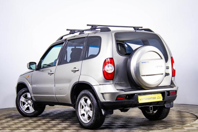 Chevrolet Niva I Рестайлинг с пробегом 2010 года, цена 479 000 рублей, 221500 км, внедорожник, Автокод Объявления