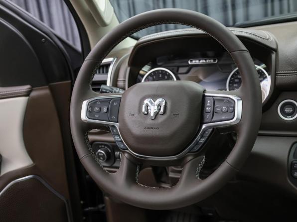 Ram 1500 V Рестайлинг с пробегом 2025 года, цена 8 490 000 рублей, 43 км, offers.body_type.unknown, Автокод Объявления