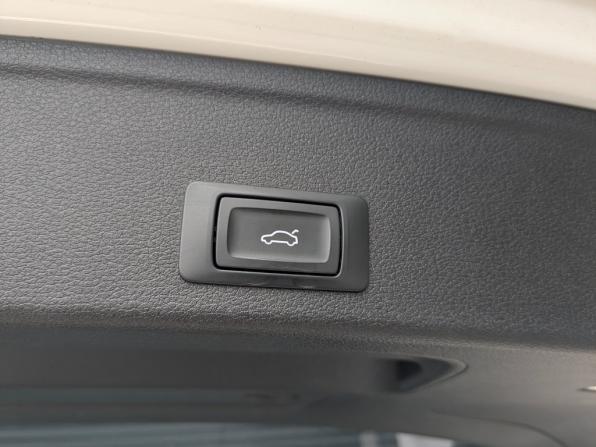 Audi A4 allroad V (B9) с пробегом 2017 года, цена 2 750 000 рублей, 177306 км, универсал, Автокод Объявления
