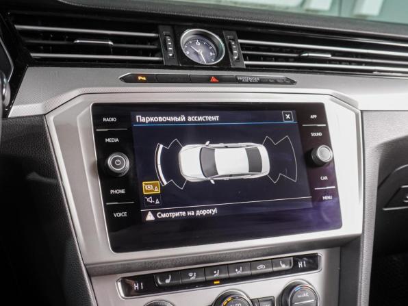 Volkswagen Passat B8 с пробегом 2018 года, цена 1 699 000 рублей, 158224 км, седан, Автокод Объявления