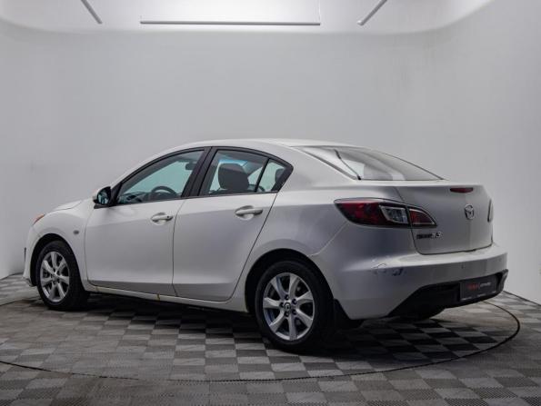 Mazda 3 II (BL) Рестайлинг с пробегом 2011 года, цена 631 000 рублей, 204123 км, седан, Автокод Объявления
