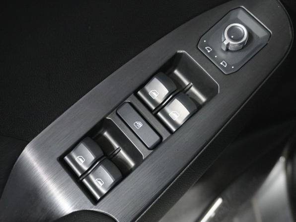 Haval Jolion I с пробегом 2023 года, цена 1 728 000 рублей, 31826 км, внедорожник, Автокод Объявления