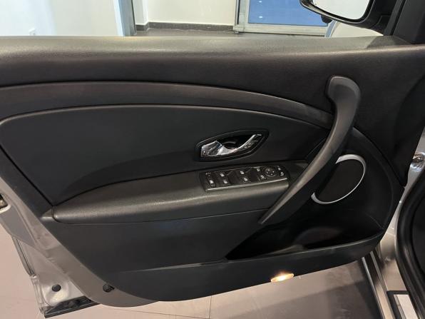 Renault Megane III с пробегом 2012 года, цена 720 000 рублей, 220875 км, хэтчбек, Автокод Объявления