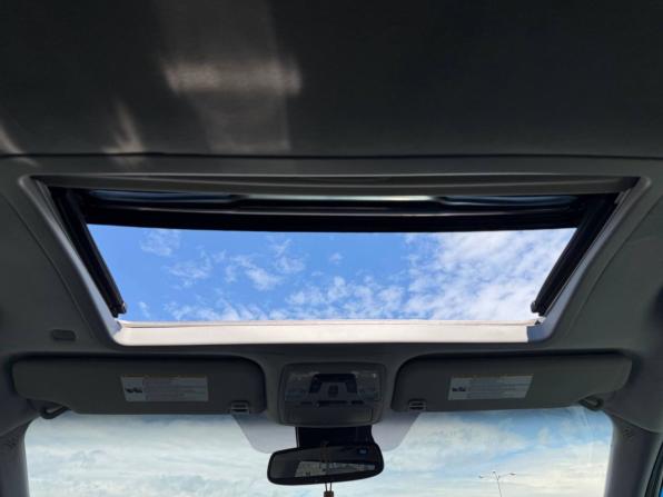 Toyota Sienna III Рестайлинг 2 с пробегом 2019 года, цена 3 500 000 рублей, 95000 км, минивэн, Автокод Объявления