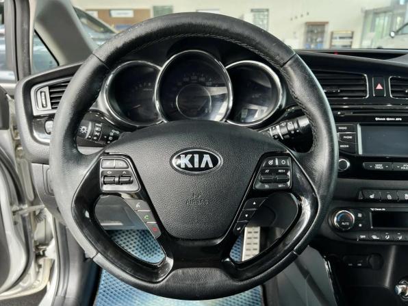 Kia Ceed II с пробегом 2013 года, цена 1 095 000 рублей, 185749 км, хэтчбек, Автокод Объявления