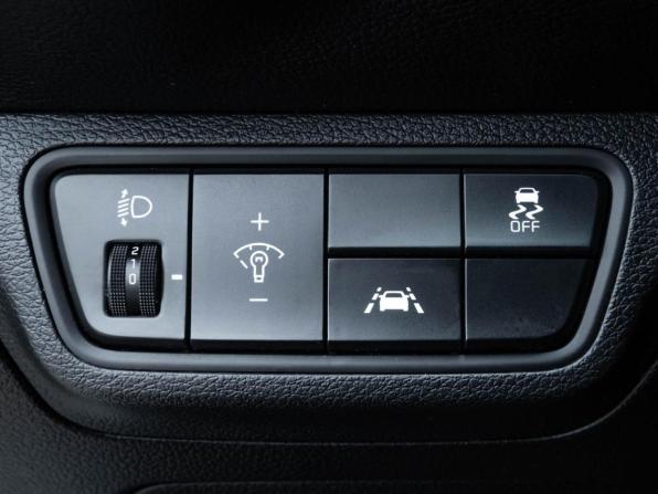 Kia K3 II с пробегом 2019 года, цена 1 765 000 рублей, 98987 км, седан, Автокод Объявления
