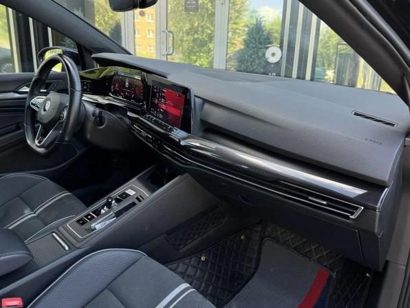 Volkswagen Golf VIII с пробегом 2020 года, цена 2 690 000 рублей, 91111 км, хэтчбек, Автокод Объявления