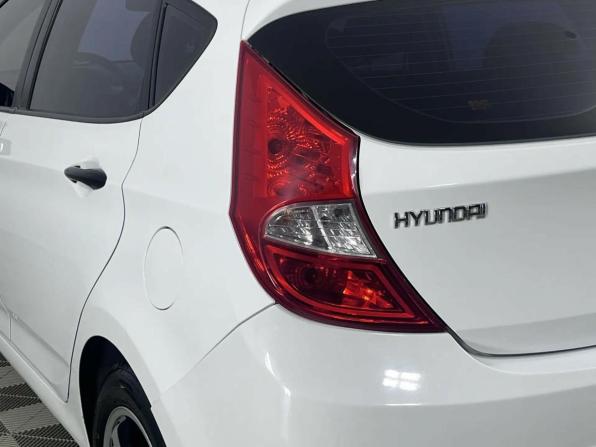 Hyundai Solaris I с пробегом 2013 года, цена 670 000 рублей, 226000 км, хэтчбек, Автокод Объявления