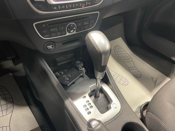 Renault Fluence I с пробегом 2010 года, цена 639 000 рублей, 197000 км, седан, Автокод Объявления