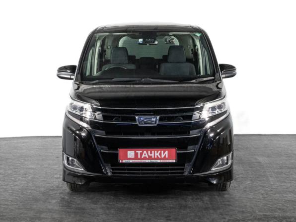 Toyota Noah III (R80) Рестайлинг с пробегом 2018 года, цена 2 189 500 рублей, 140921 км, минивэн, Автокод Объявления