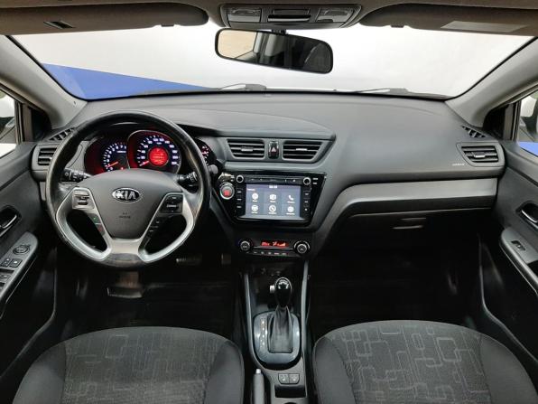 Kia Rio III Рестайлинг с пробегом 2017 года, цена 970 000 рублей, 180573 км, хэтчбек, Автокод Объявления