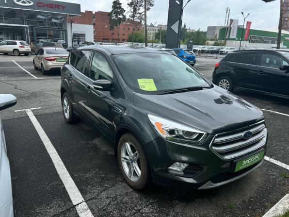Ford Kuga II Рестайлинг с пробегом 2016 года, цена 1 647 000 рублей, 97000 км, внедорожник, Автокод Объявления