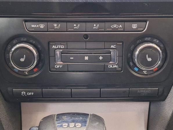 Skoda Octavia II (A5) Рестайлинг с пробегом 2012 года, цена 810 000 рублей, 248198 км, универсал, Автокод Объявления