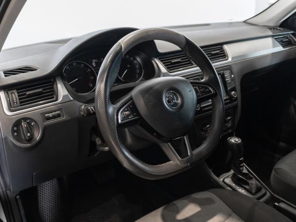Skoda Rapid I с пробегом 2015 года, цена 1 299 000 рублей, 90300 км, лифтбек, Автокод Объявления