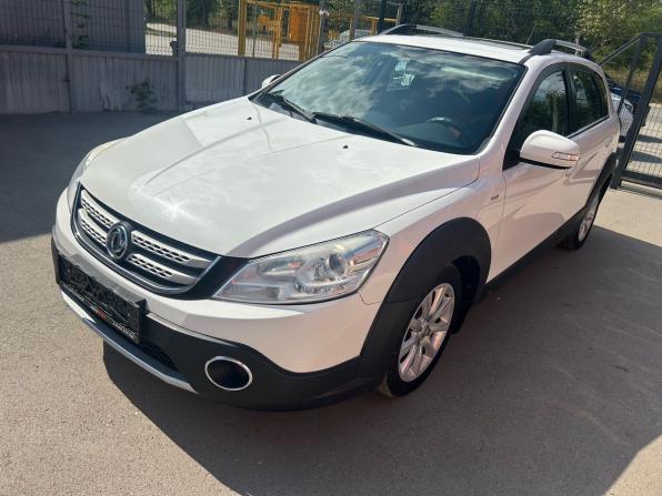 Dongfeng H30 Cross с пробегом 2015 года, цена 549 900 рублей, 185000 км, хэтчбек, Автокод Объявления
