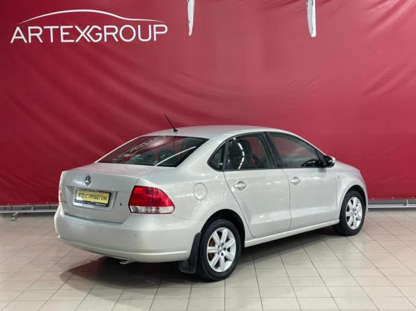 Volkswagen Polo V с пробегом 2013 года, цена 650 000 рублей, 180000 км, седан, Автокод Объявления