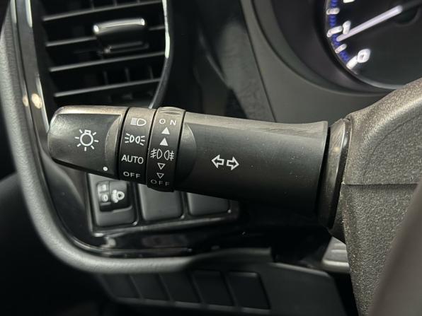 Mitsubishi Outlander III Рестайлинг 3 с пробегом 2019 года, цена 1 898 000 рублей, 124552 км, внедорожник, Автокод Объявления