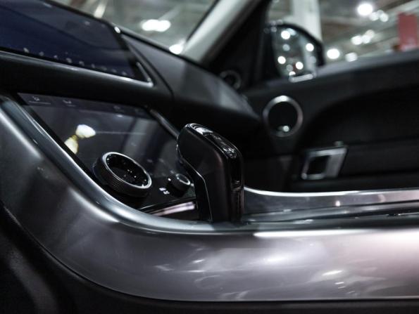 Land Rover Range Rover Sport II Рестайлинг с пробегом 2019 года, цена 4 749 700 рублей, 131419 км, внедорожник, Автокод Объявления