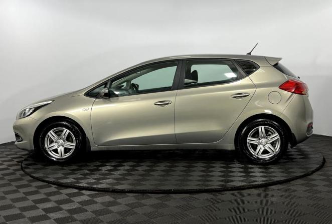 Kia Ceed II с пробегом 2013 года, цена 855 000 рублей, 99692 км, хэтчбек, Автокод Объявления