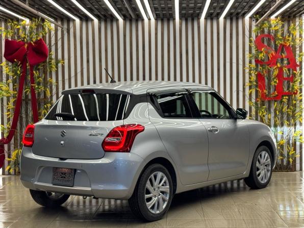 Suzuki Swift V с пробегом 2021 года, цена 1 480 000 рублей, 36700 км, хэтчбек, Автокод Объявления