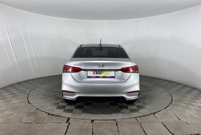 Hyundai Solaris II с пробегом 2019 года, цена 1 340 000 рублей, 128350 км, седан, Автокод Объявления