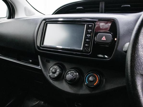 Toyota Vitz III (XP130) Рестайлинг с пробегом 2019 года, цена 1 050 000 рублей, 73286 км, хэтчбек, Автокод Объявления
