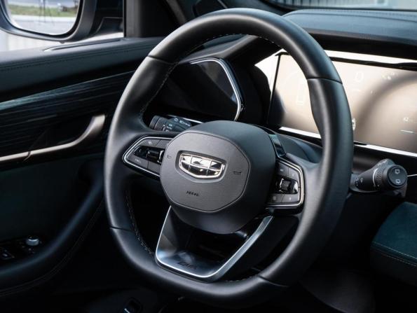 Geely Monjaro I с пробегом 2023 года, цена 3 420 000 рублей, 51836 км, внедорожник, Автокод Объявления