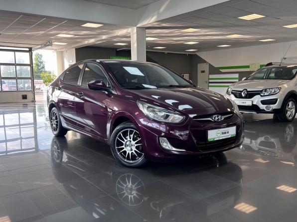 Hyundai Solaris I с пробегом 2013 года, цена 845 000 рублей, 218521 км, седан, Автокод Объявления