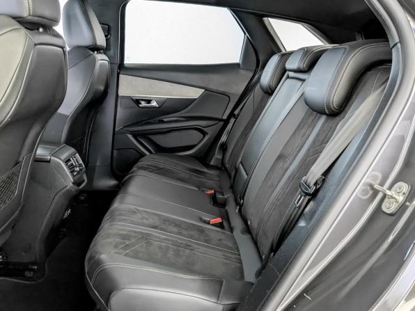 Peugeot 3008 II Рестайлинг с пробегом 2021 года, цена 1 880 000 рублей, 145934 км, внедорожник, Автокод Объявления