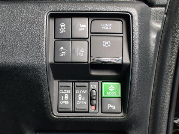 Honda Odyssey V Рестайлинг с пробегом 2019 года, цена 2 799 995 рублей, 98820 км, минивэн, Автокод Объявления