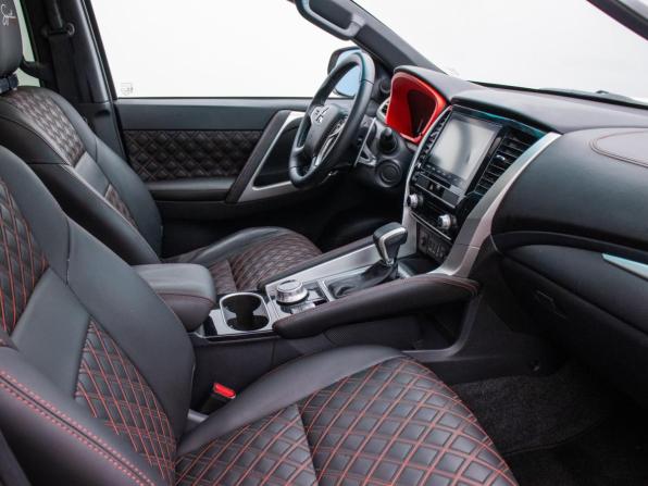 Mitsubishi Montero Sport III Рестайлинг с пробегом 2022 года, цена 3 748 000 рублей, 53717 км, внедорожник, Автокод Объявления