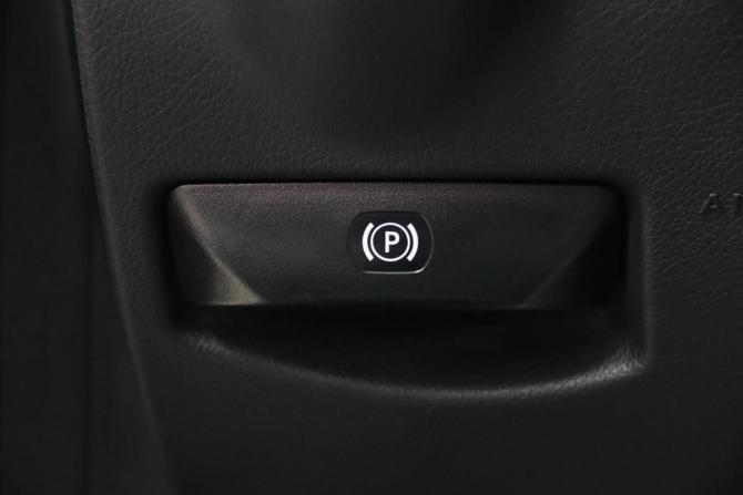 Mercedes-Benz C-Класс III (W204) Рестайлинг с пробегом 2011 года, цена 1 465 650 рублей, 174381 км, седан, Автокод Объявления